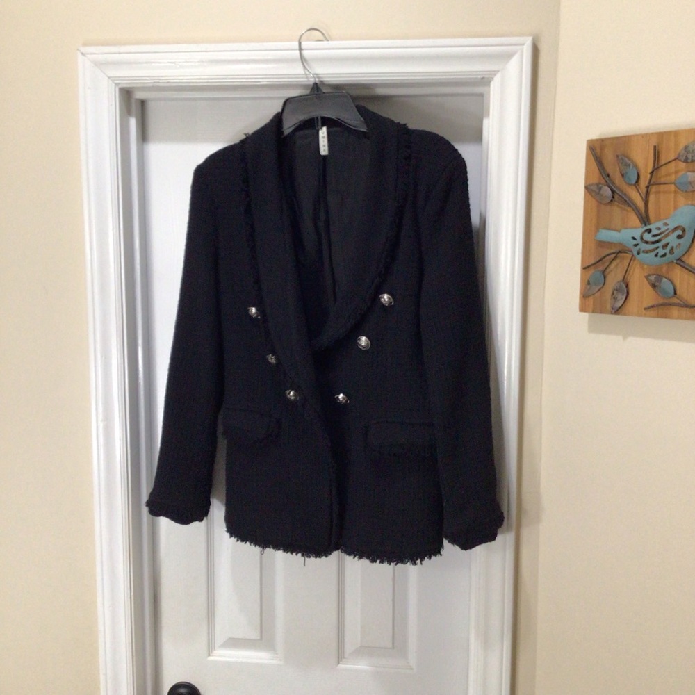 Classic Black Tweed Double-Breasted Blazer